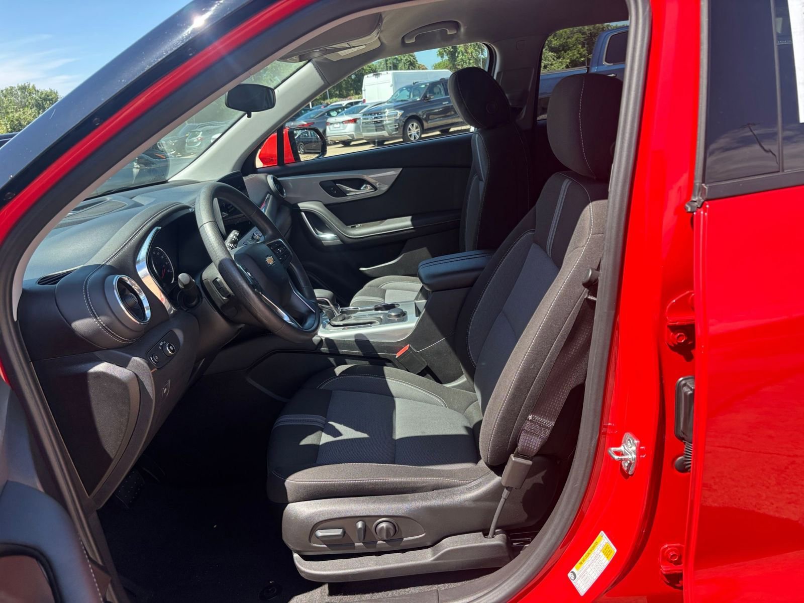 Thumbnail: 2025 Chevrolet Blazer - 28