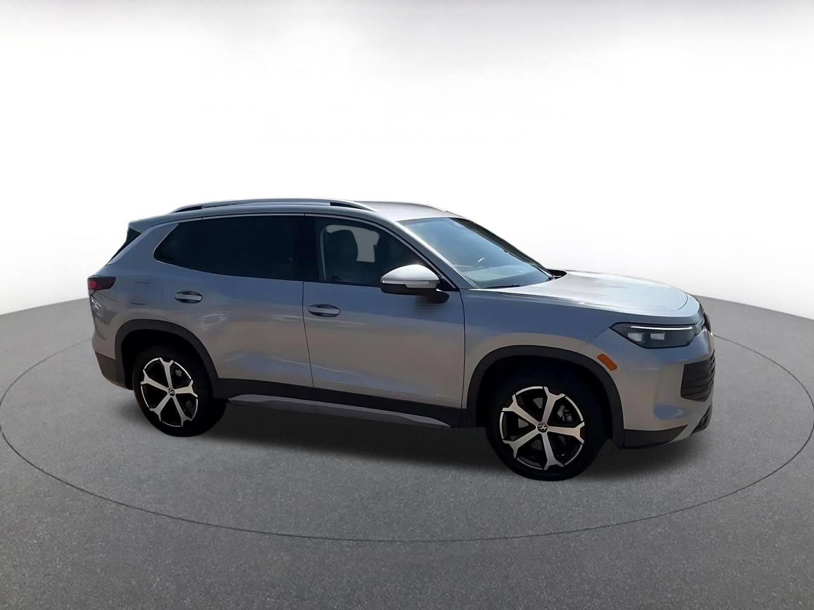 Thumbnail: 2026 Volkswagen Tiguan - 2