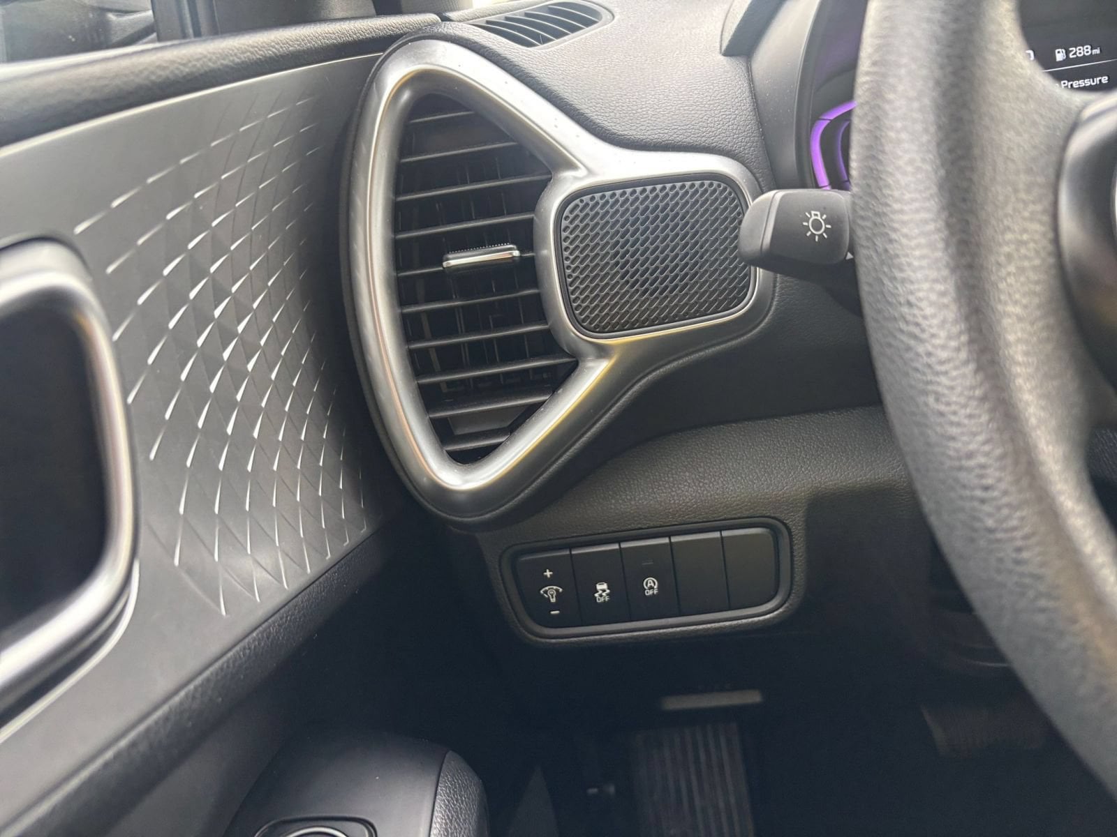 Thumbnail: 2025 Kia Soul - 31