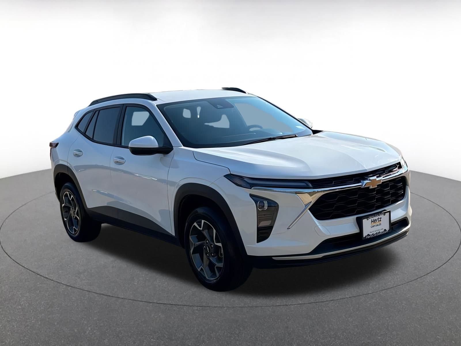 Thumbnail: 2025 Chevrolet Trax - 1