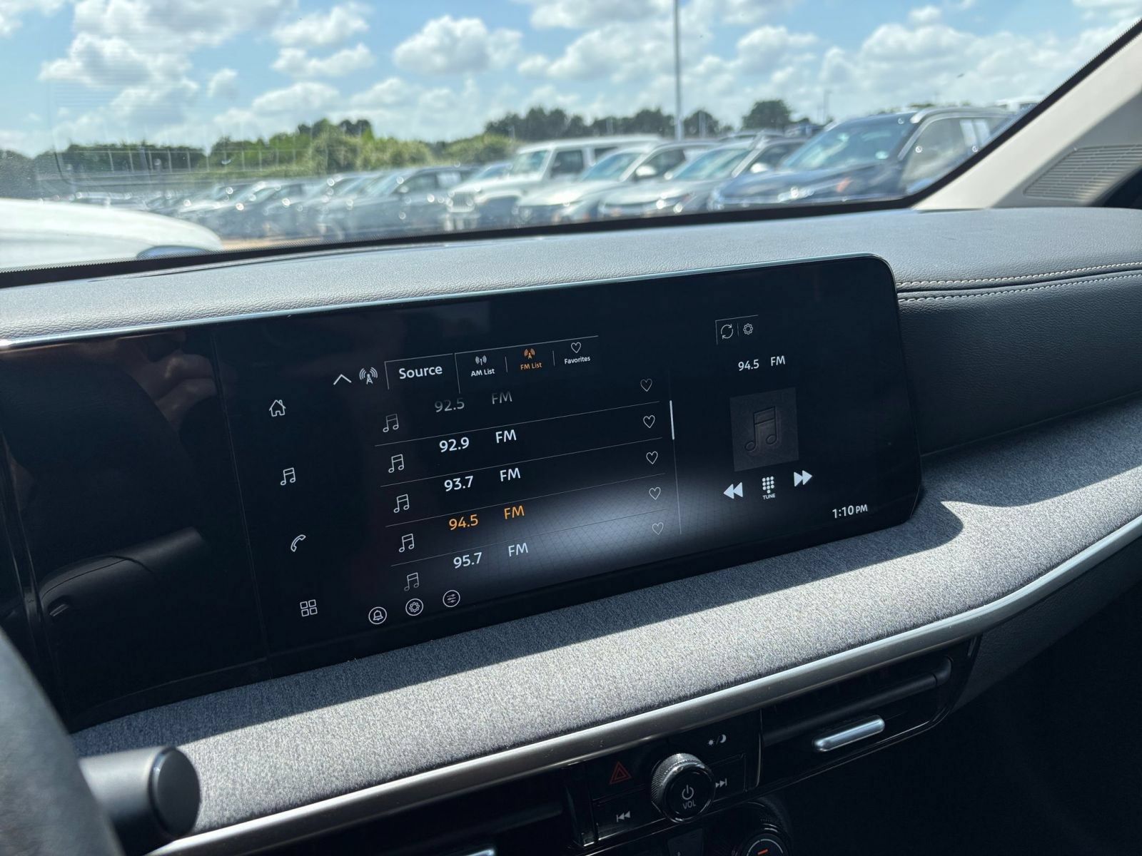 Thumbnail: 2026 Nissan Kicks - 19