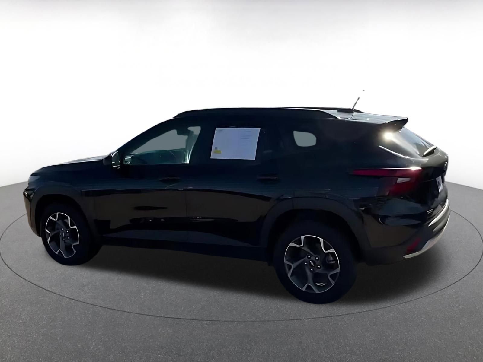 Thumbnail: 2025 Chevrolet Trax - 15