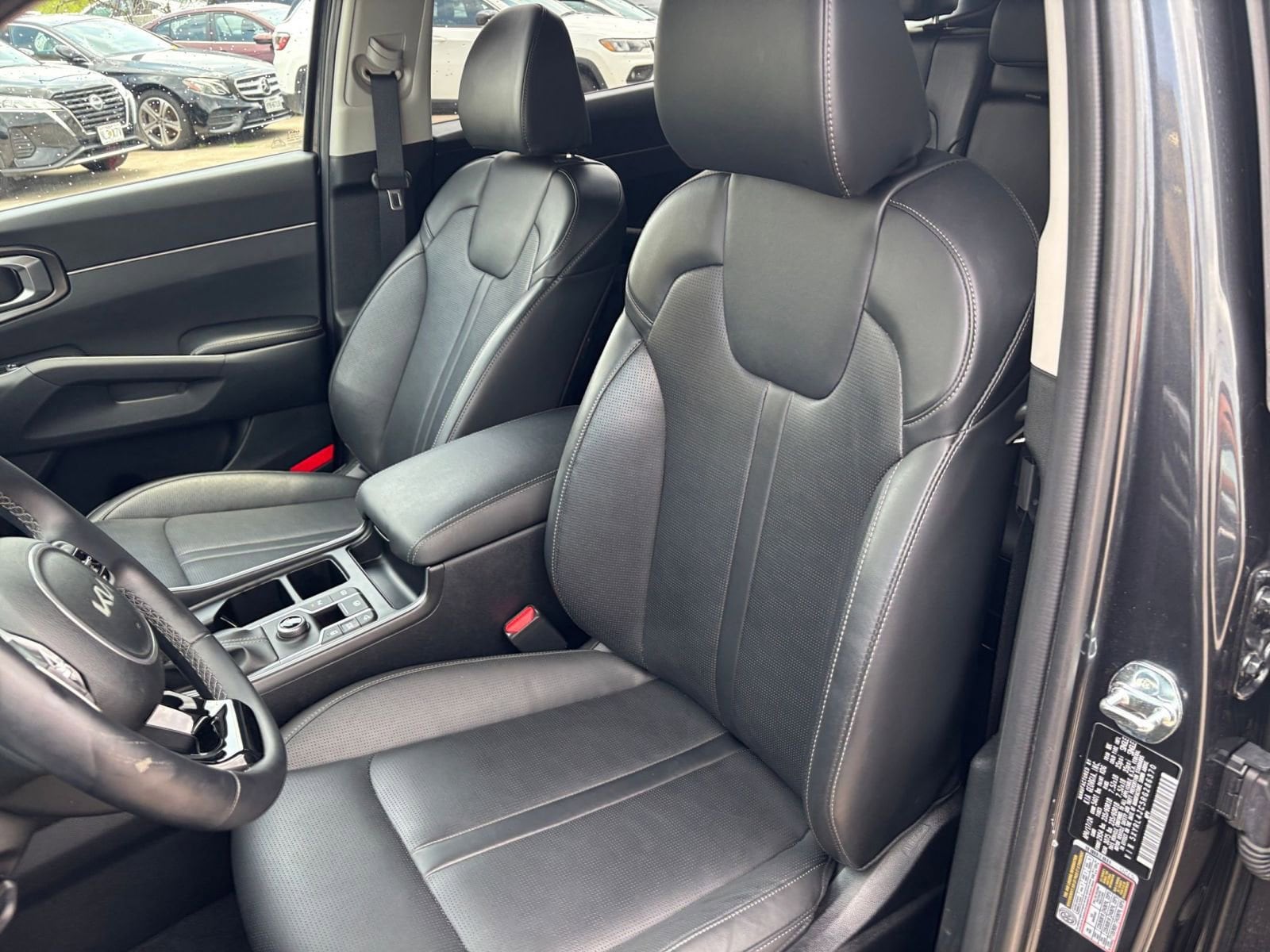 2024 Kia Sorento S 31