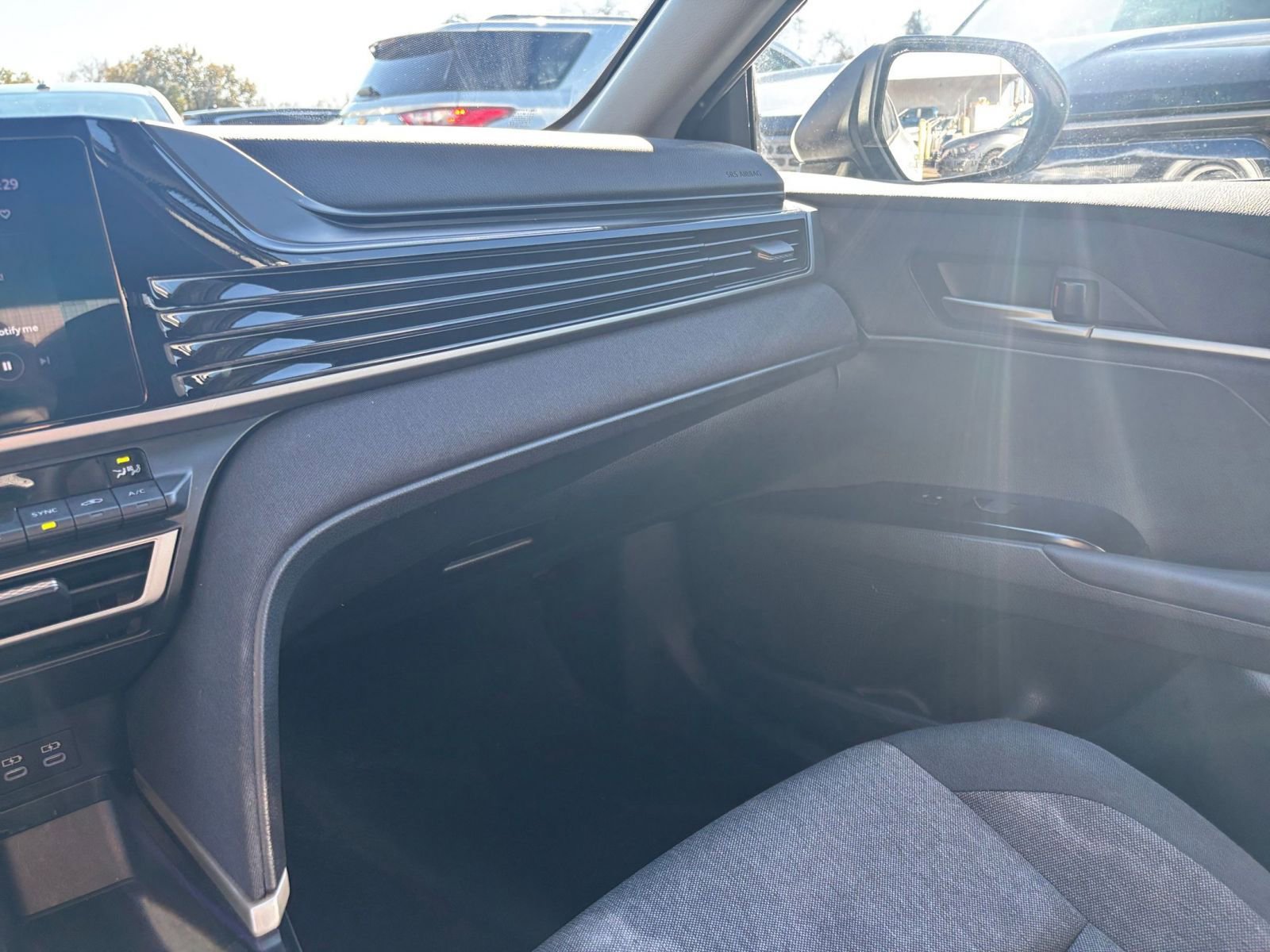 Thumbnail: 2025 Toyota Camry - 34