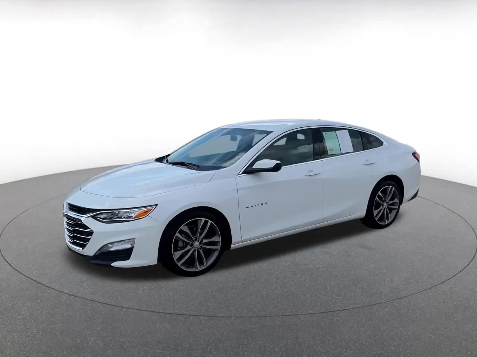 Thumbnail: 2024 Chevrolet Malibu - 9