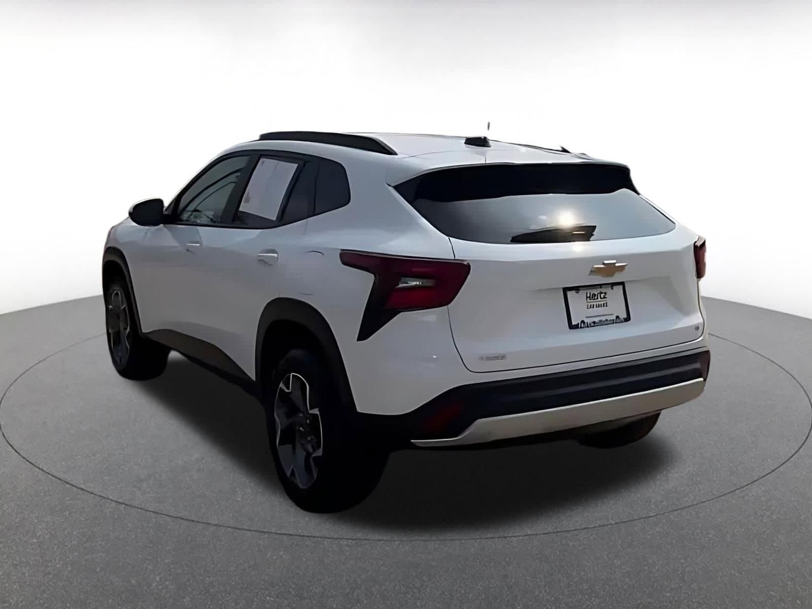 Thumbnail: 2025 Chevrolet Trax - 11