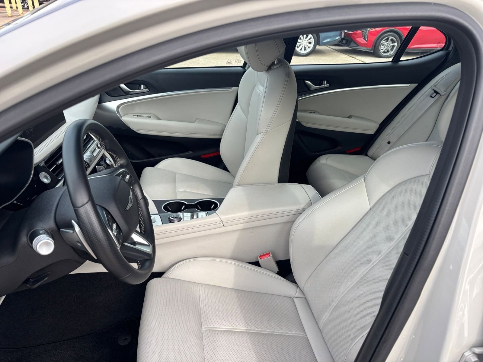 Thumbnail: 2025 Genesis G70 - 24