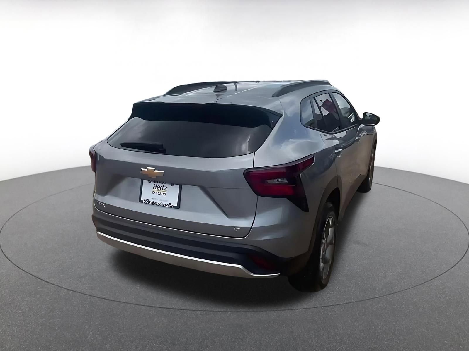 Thumbnail: 2025 Chevrolet Trax - 14