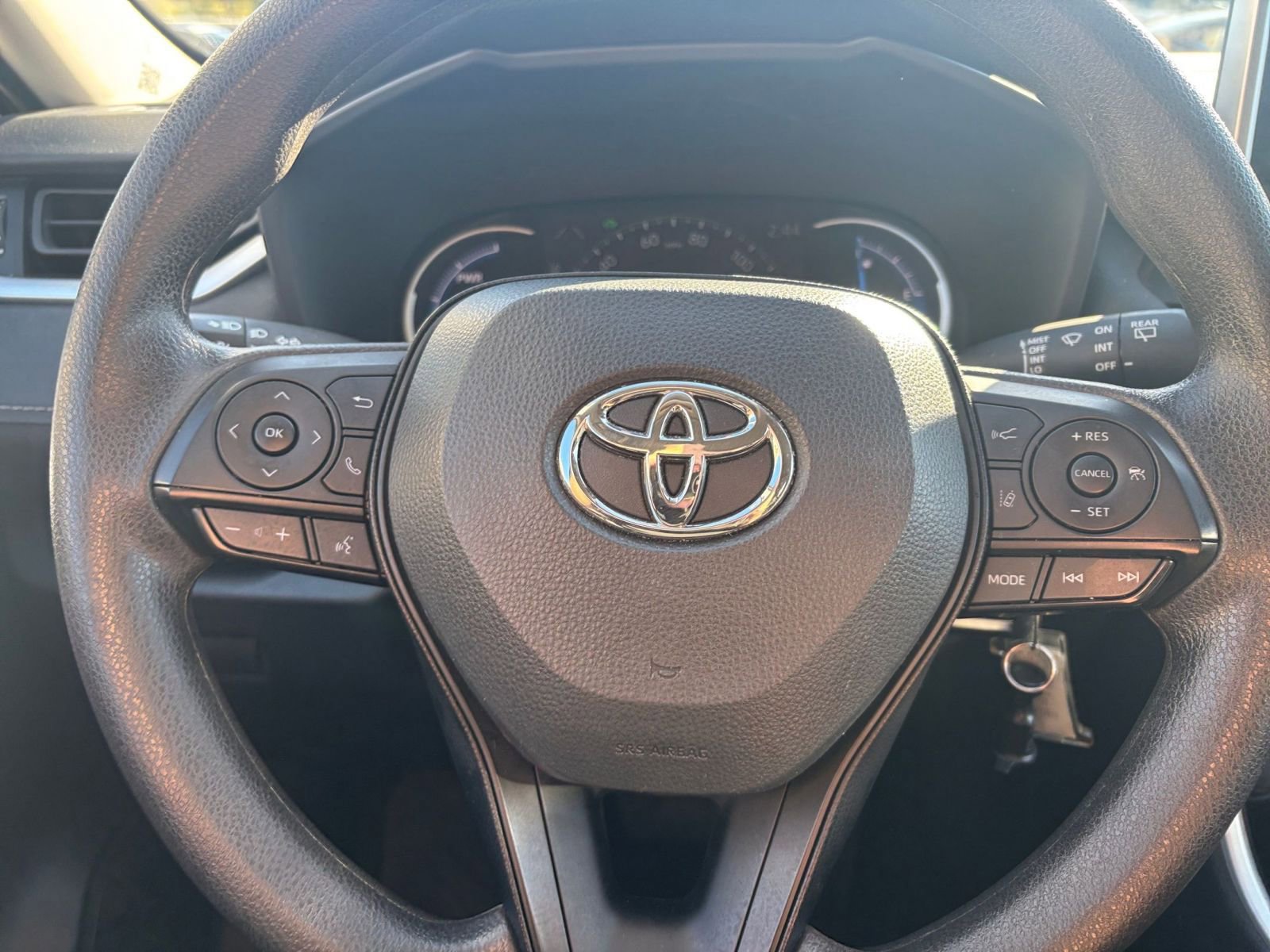 Thumbnail: 2025 Toyota RAV4 - 27