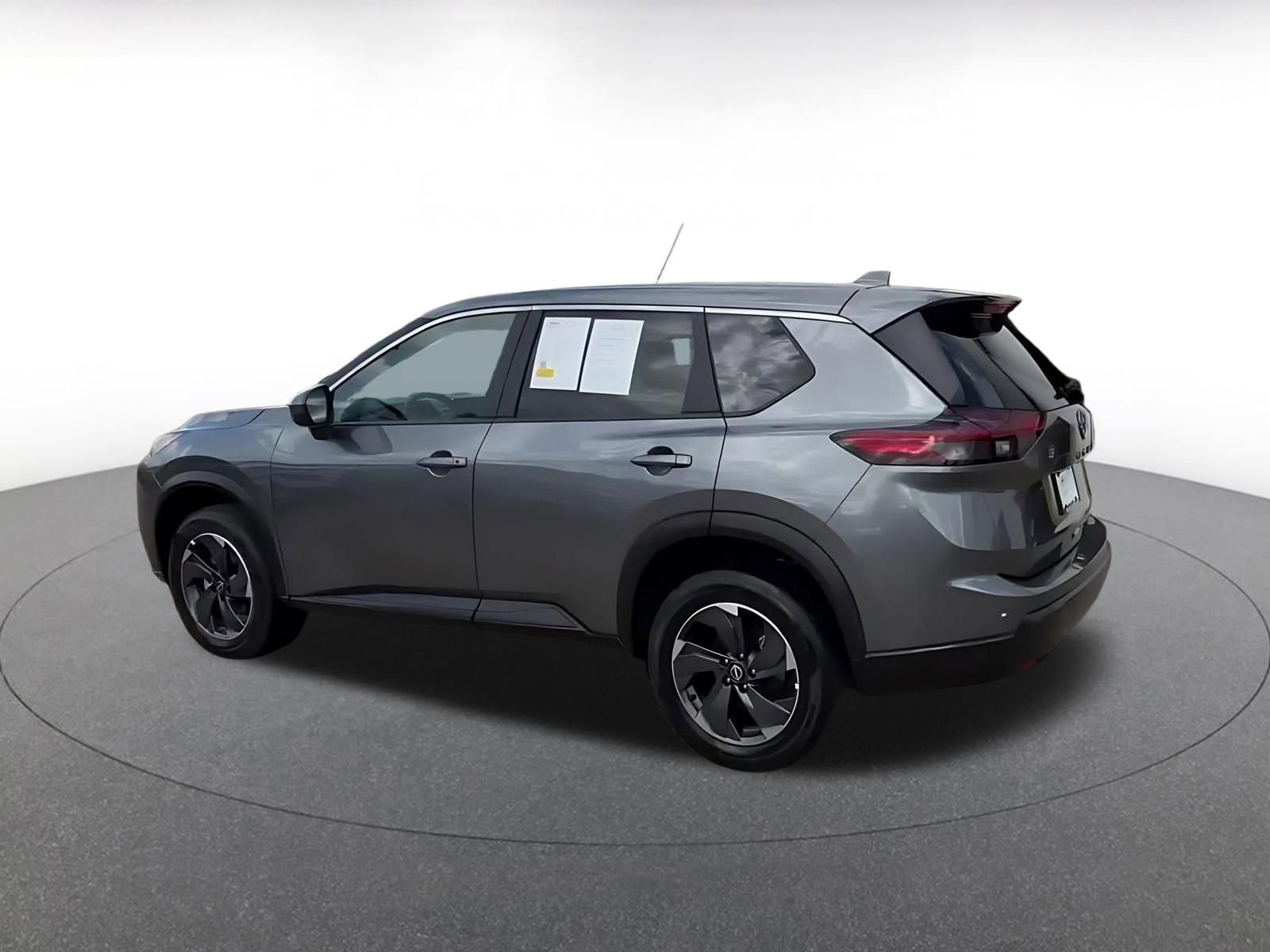 Thumbnail: 2025 Nissan Rogue - 10