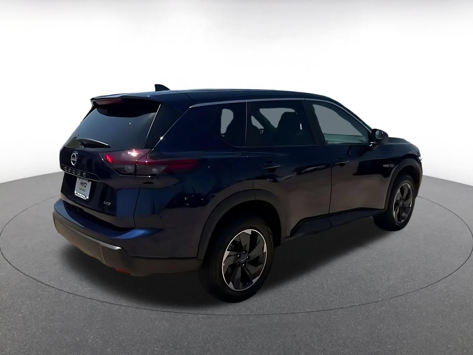 Thumbnail: 2026 Nissan Rogue - 12