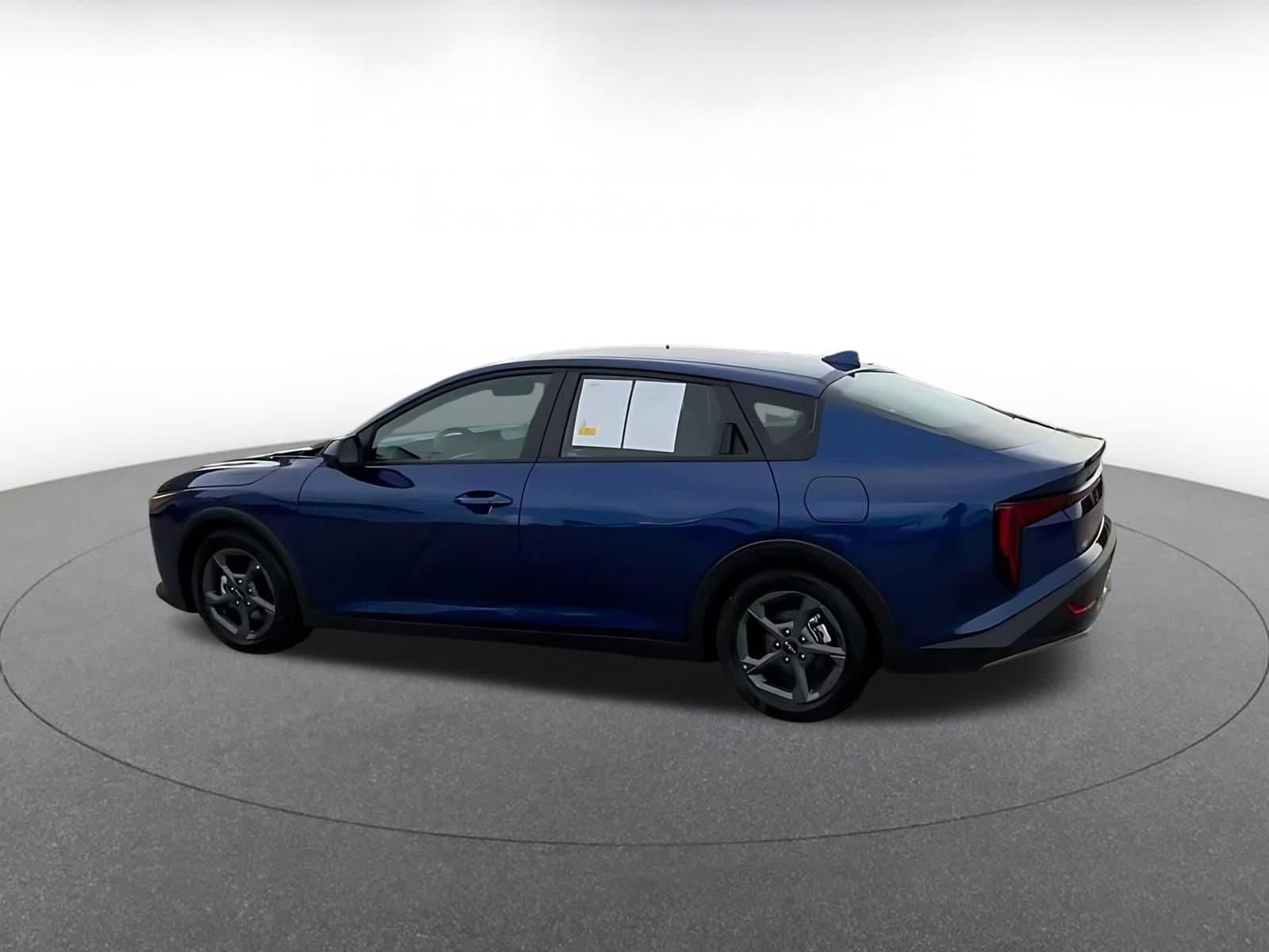 Thumbnail: 2026 Kia K4 - 9
