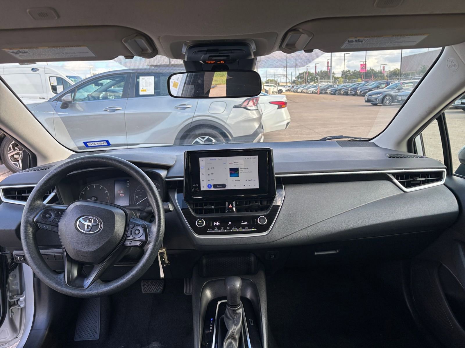 Thumbnail: 2023 Toyota Corolla - 31