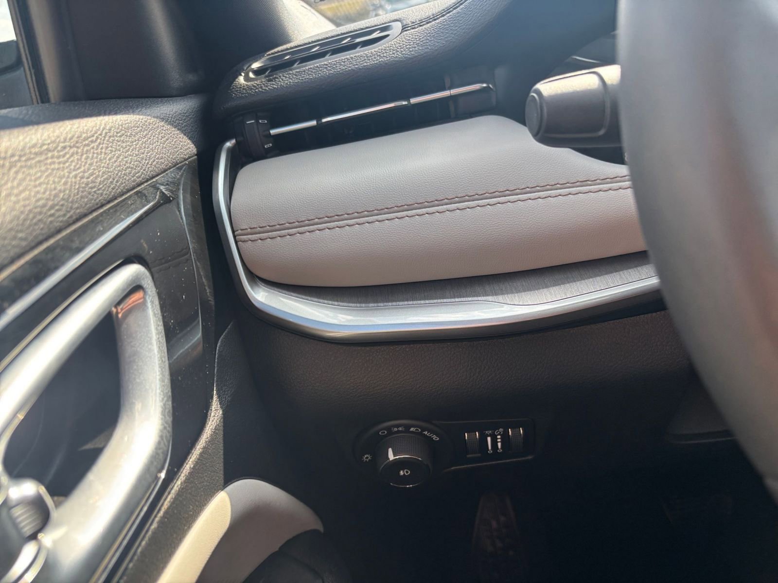 Thumbnail: 2025 Jeep Compass - 35