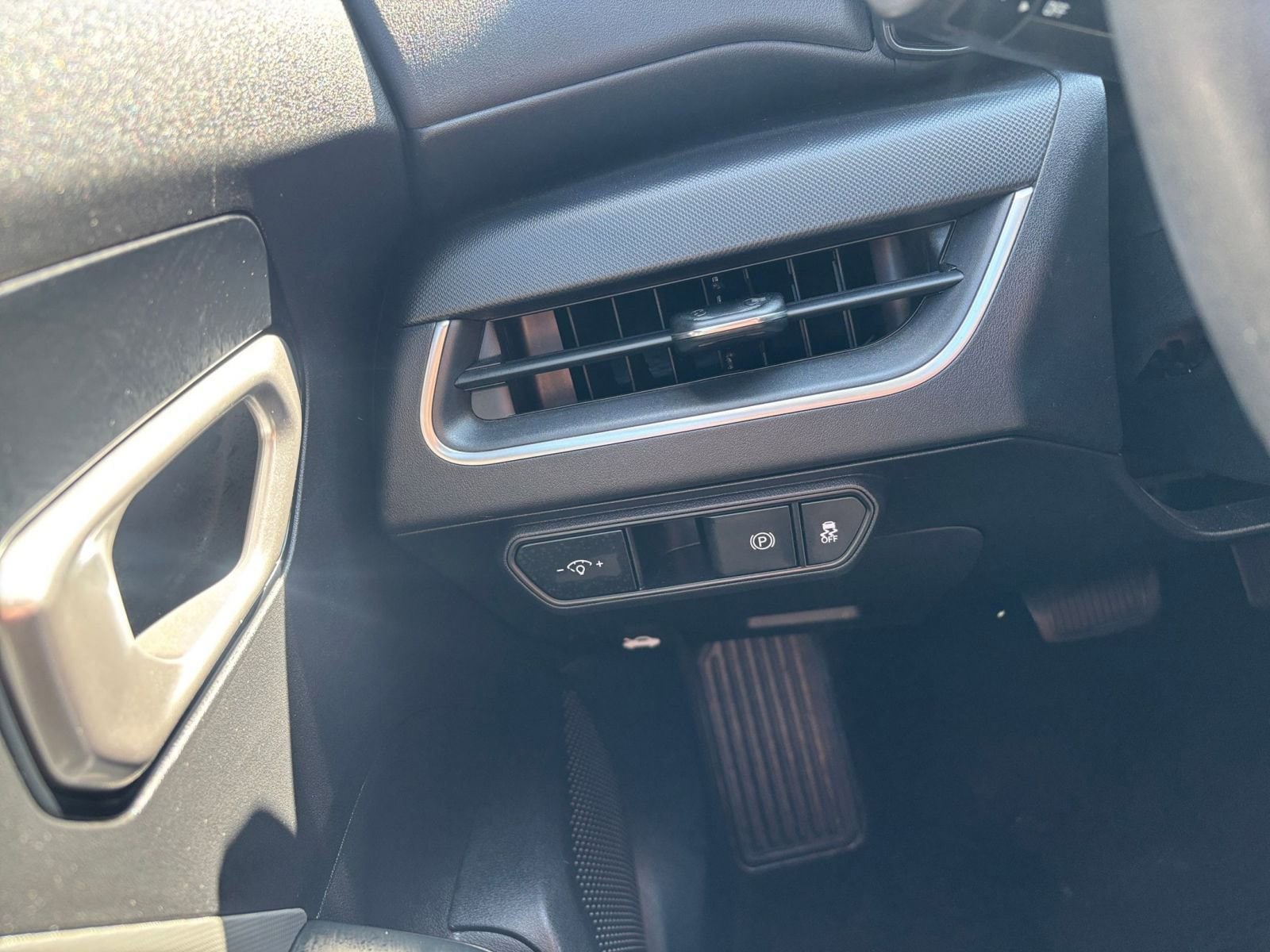 Thumbnail: 2025 Kia K4 - 33