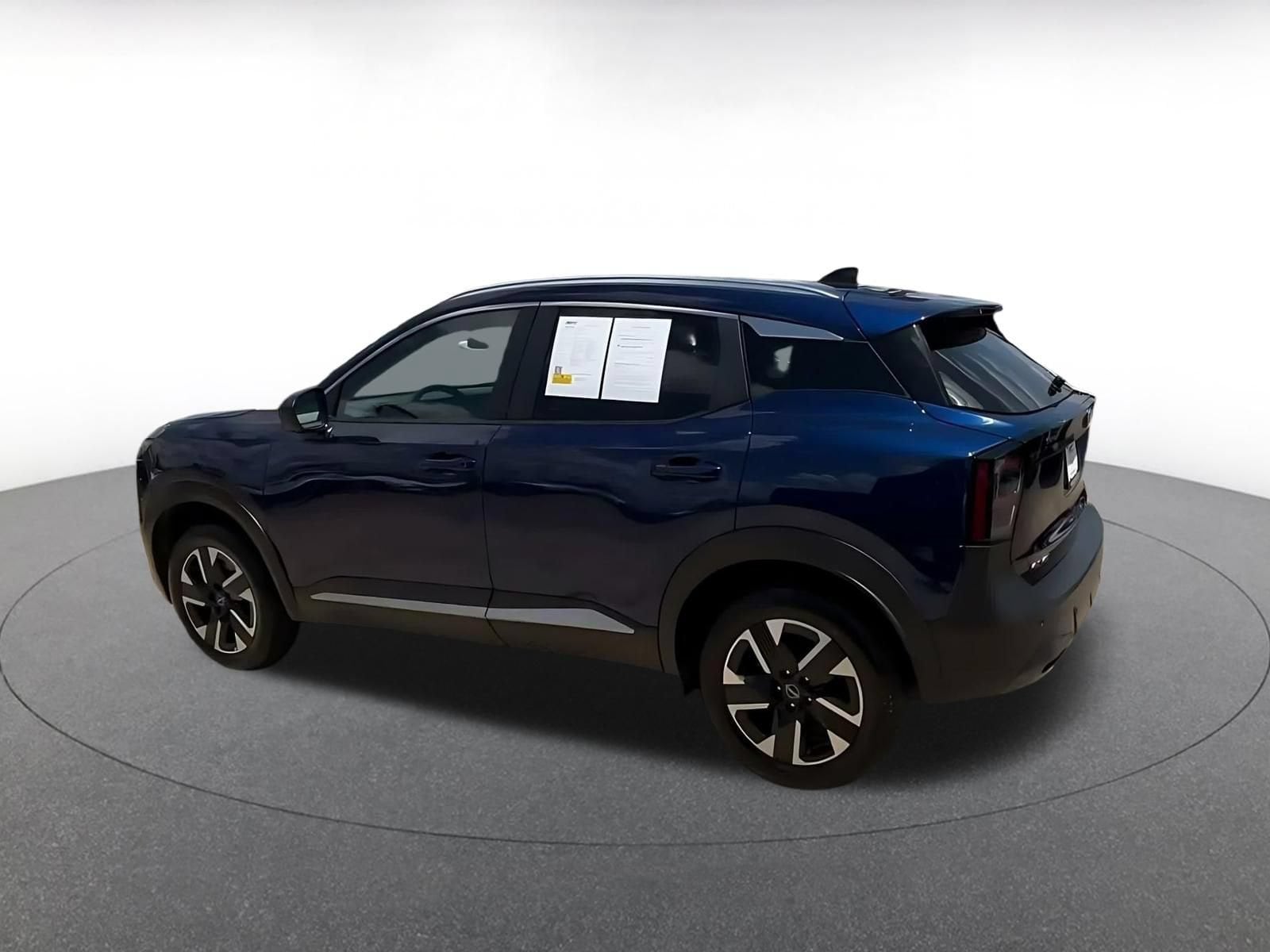 Thumbnail: 2026 Nissan Kicks - 8