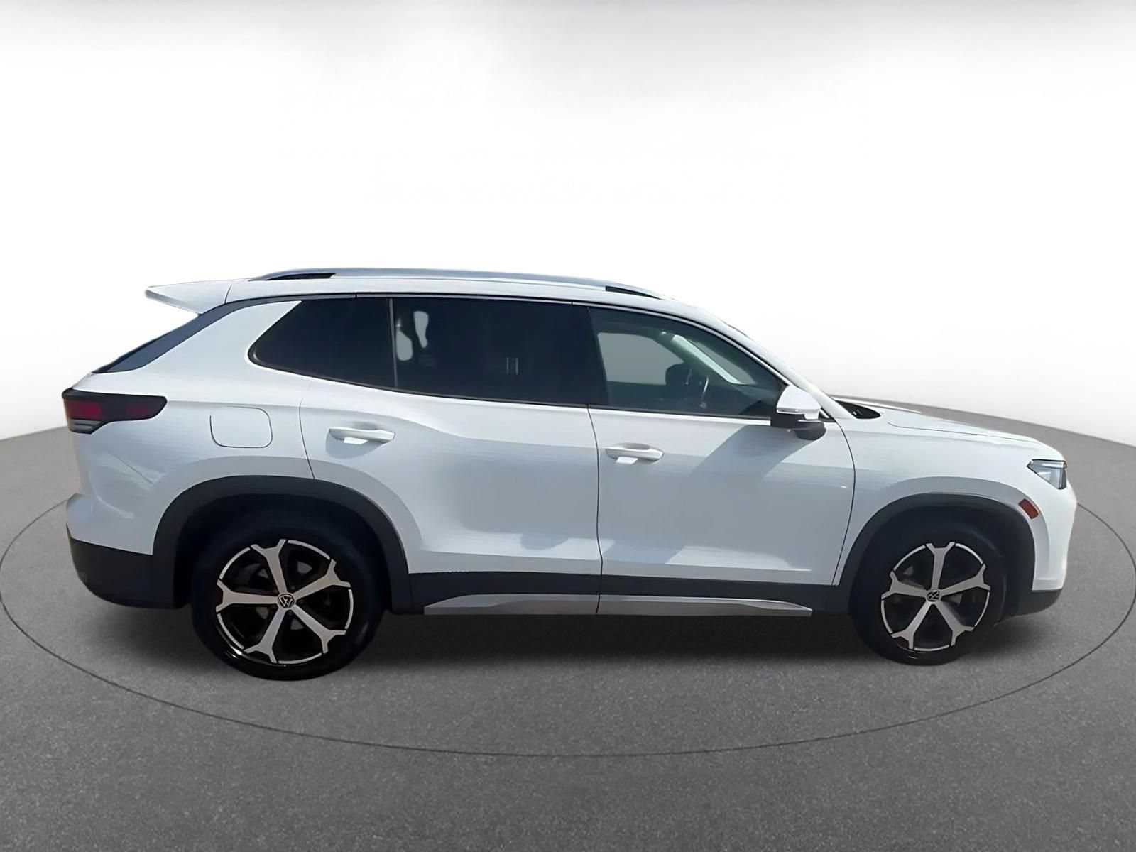 Thumbnail: 2026 Volkswagen Tiguan - 13