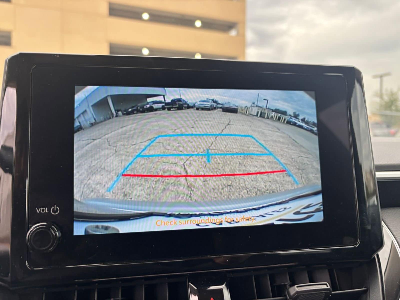 Thumbnail: 2025 Toyota Corolla - 17