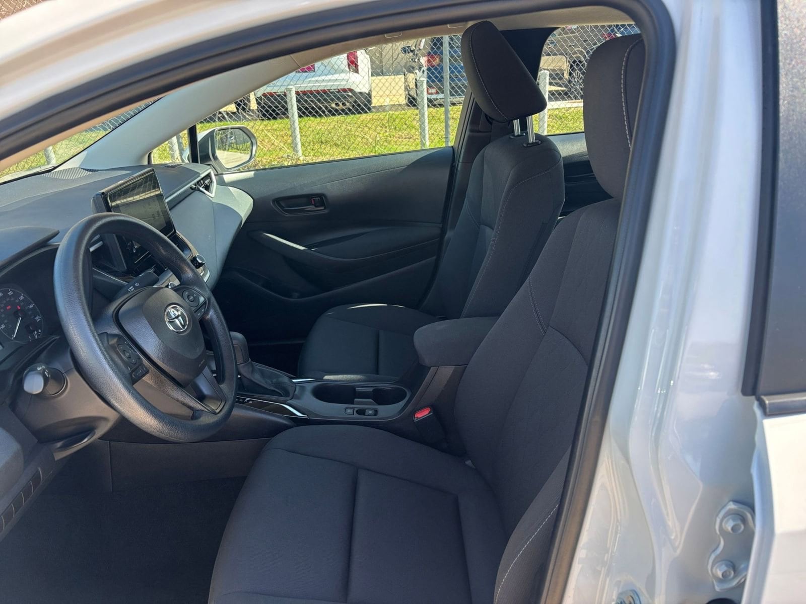 Thumbnail: 2025 Toyota Corolla - 24