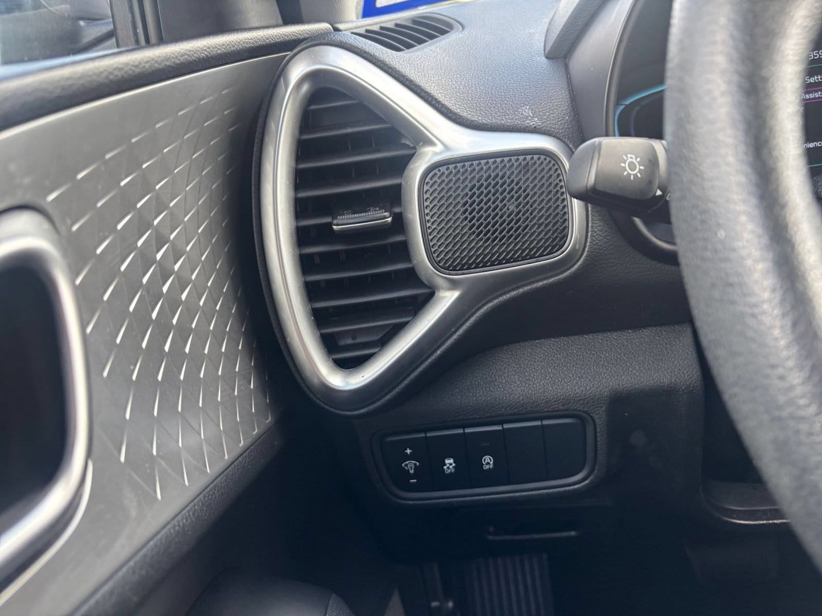 Thumbnail: 2025 Kia Soul - 32
