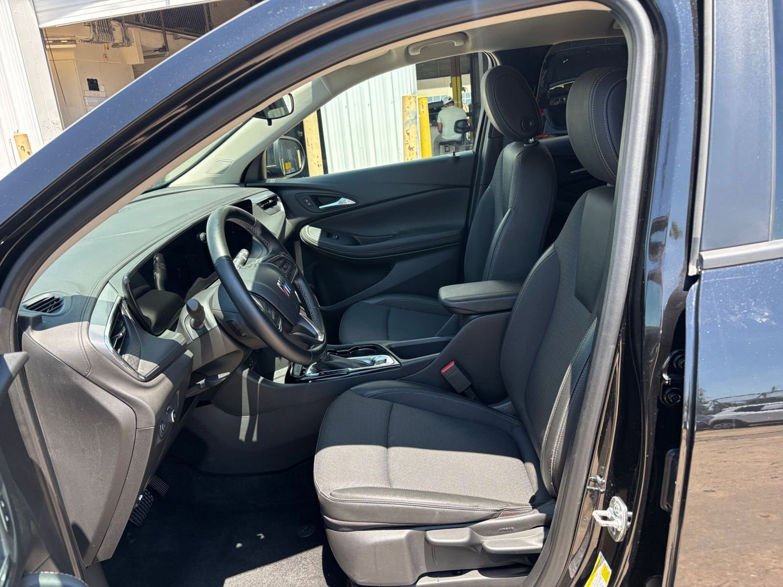 Thumbnail: 2025 Buick Encore GX - 25