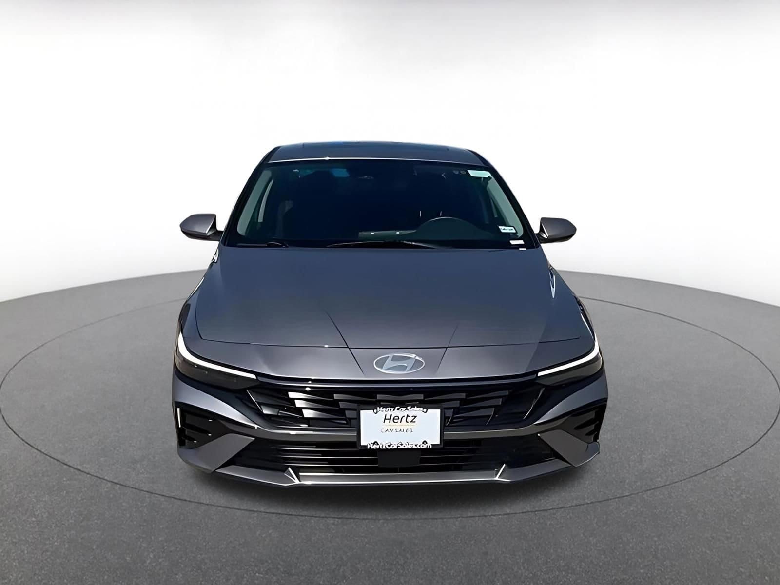 Thumbnail: 2025 Hyundai Elantra - 4