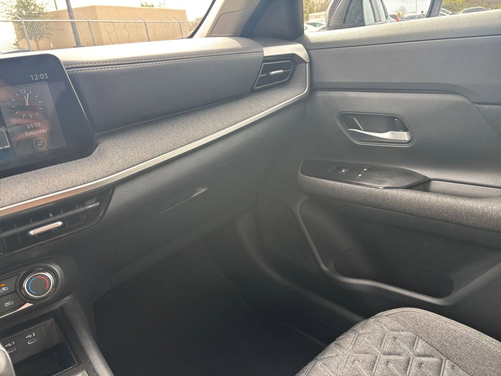 Thumbnail: 2025 Nissan Kicks - 33