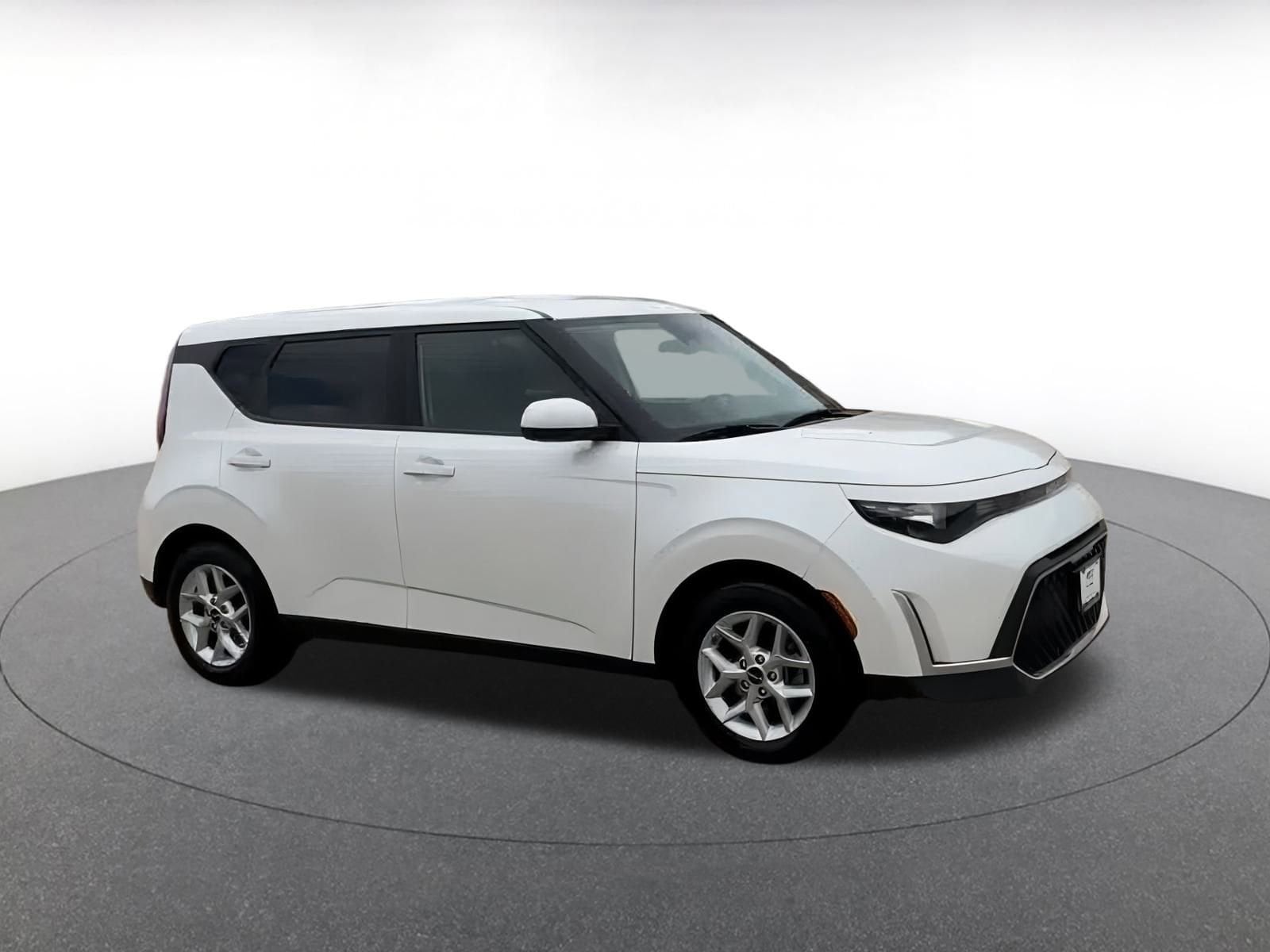 Thumbnail: 2023 Kia Soul - 2