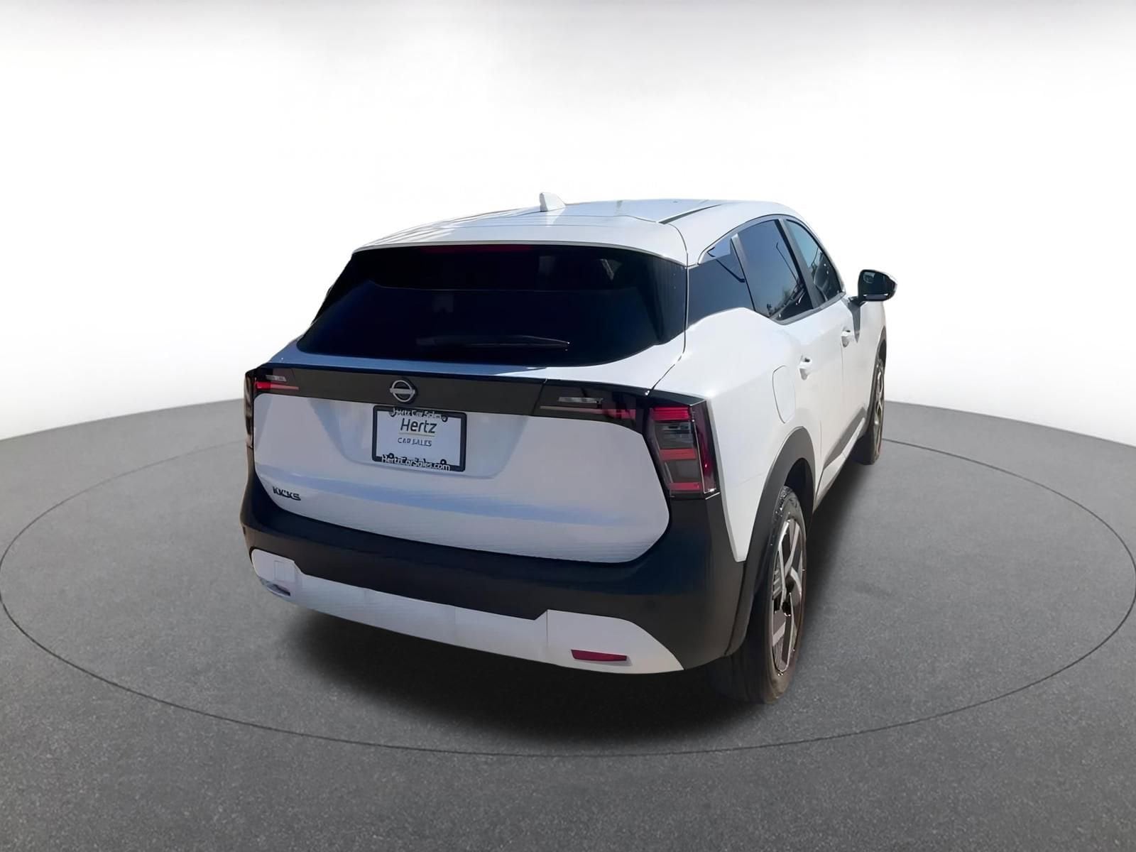 Thumbnail: 2025 Nissan Kicks - 14