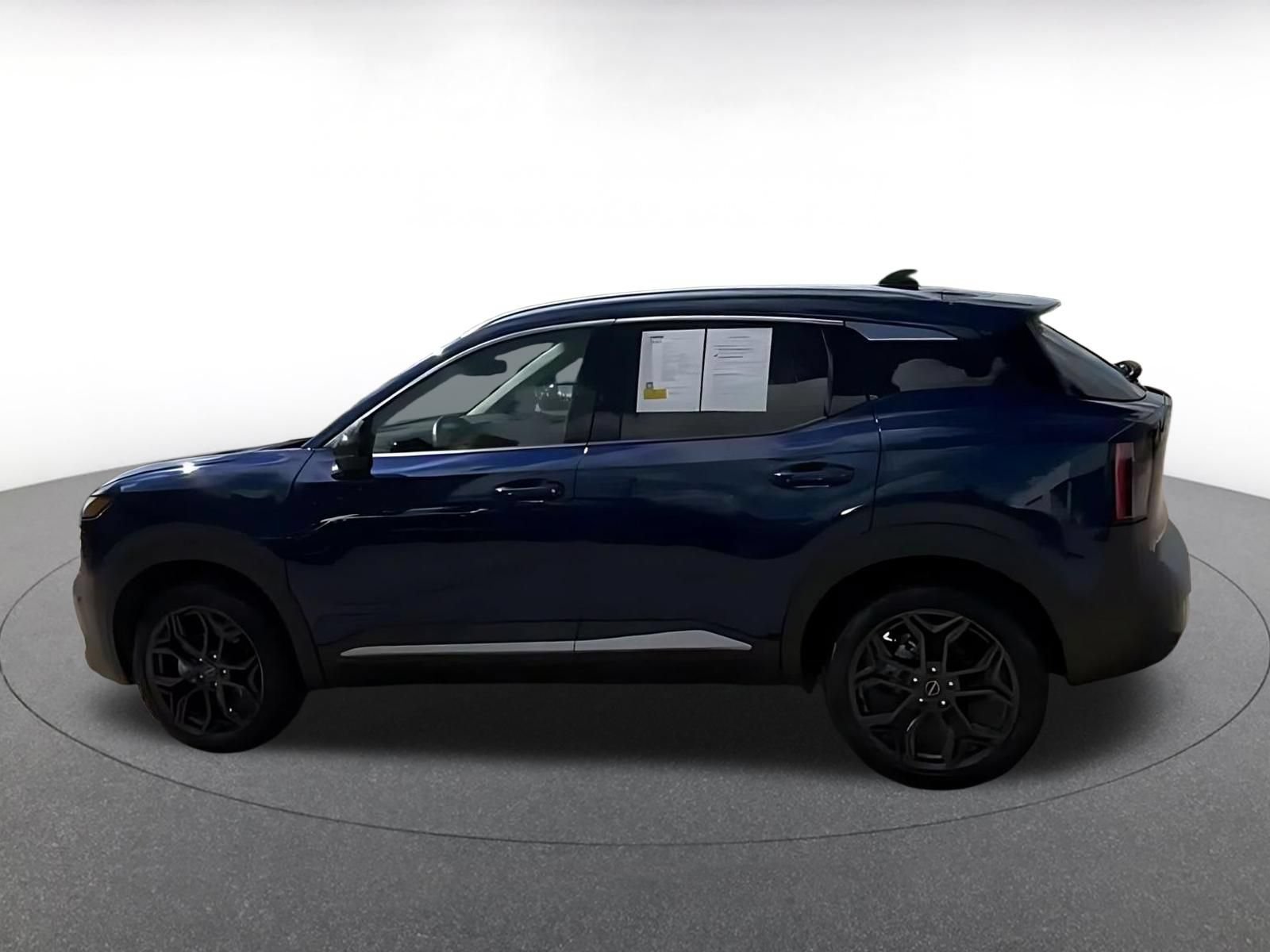 Thumbnail: 2026 Nissan Kicks - 9