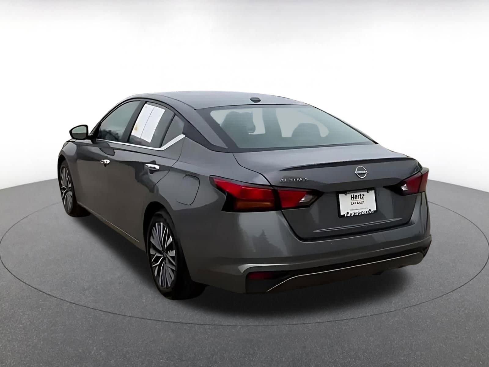 Thumbnail: 2025 Nissan Altima - 11