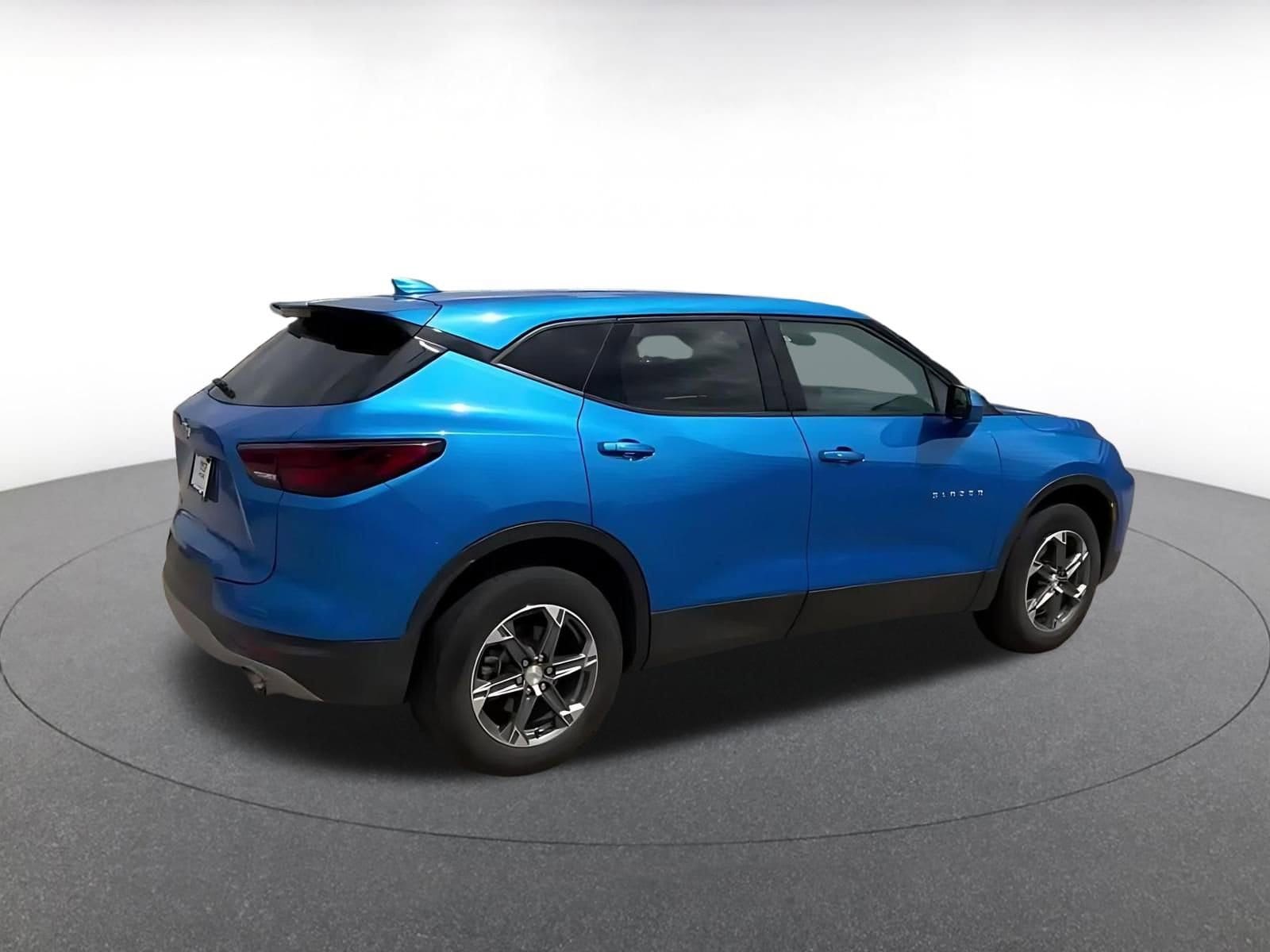 Thumbnail: 2025 Chevrolet Blazer - 14