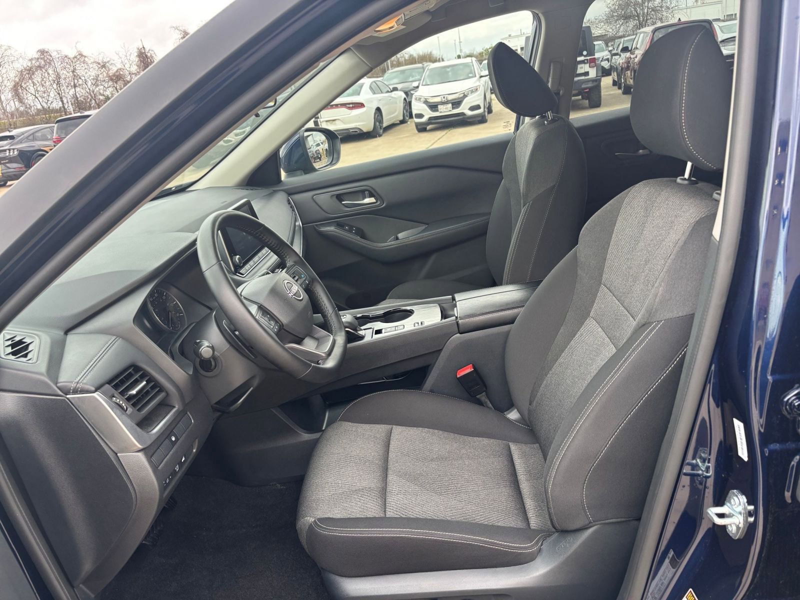 Thumbnail: 2025 Nissan Rogue - 29