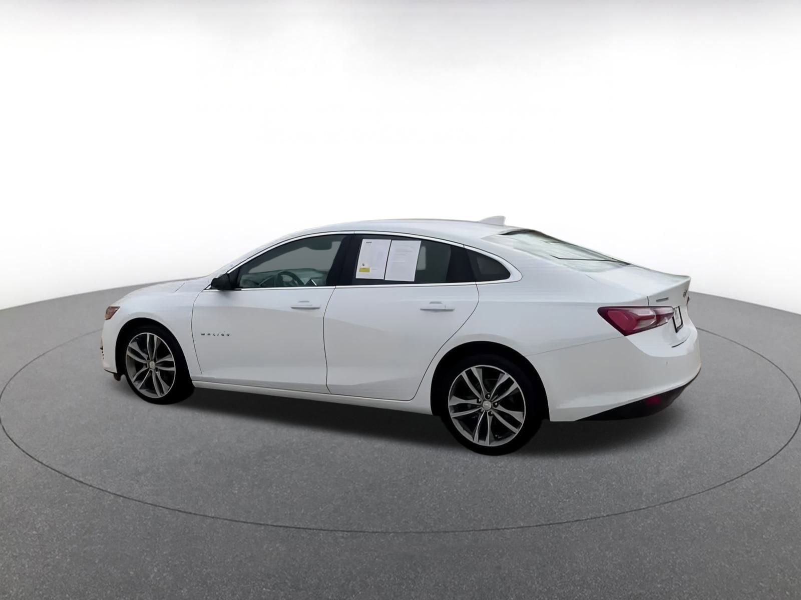 Thumbnail: 2024 Chevrolet Malibu - 12