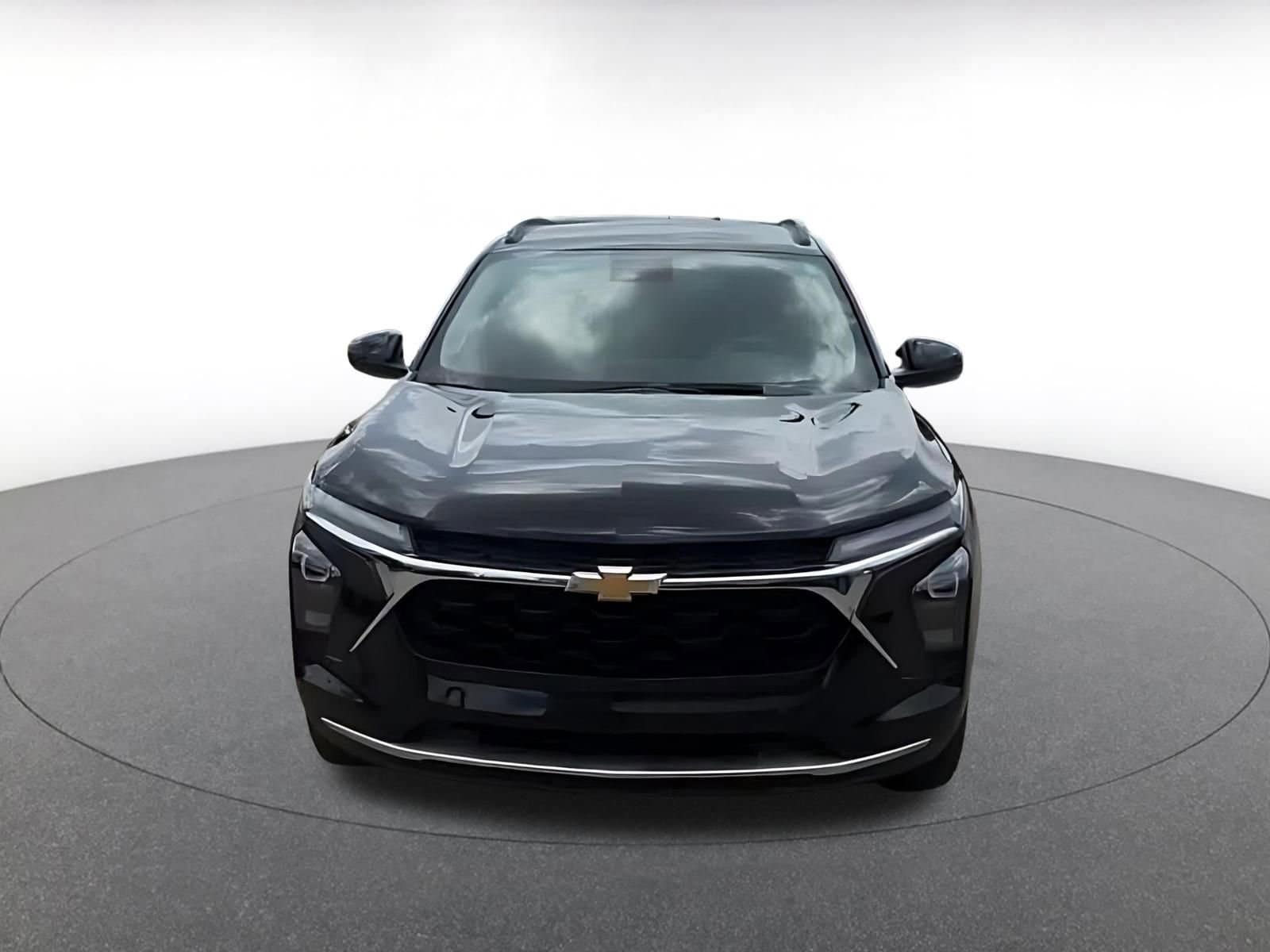 Thumbnail: 2025 Chevrolet Trax - 4