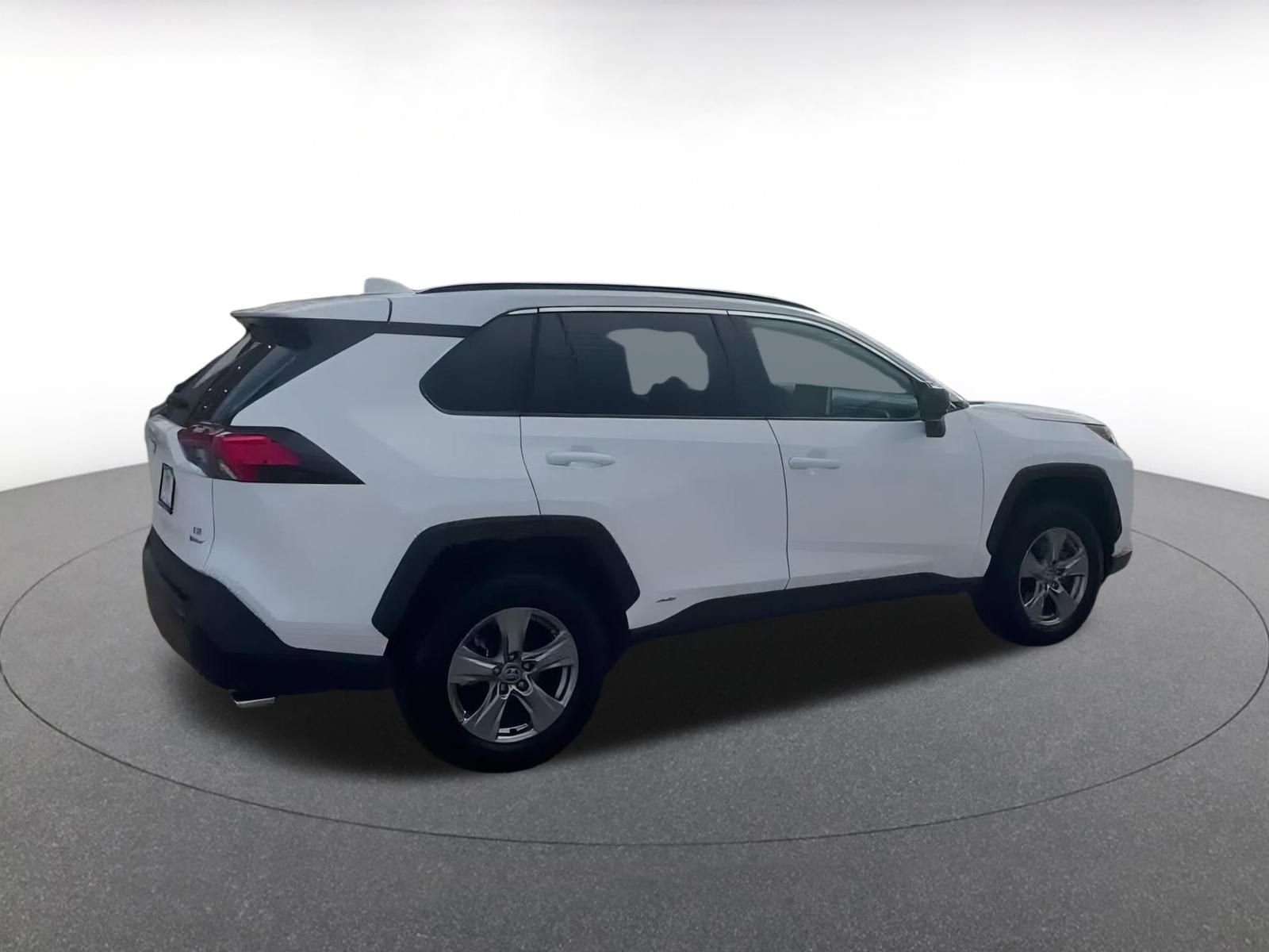 Thumbnail: 2025 Toyota RAV4 - 15