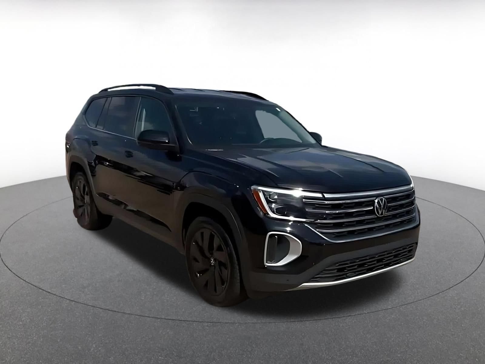 Thumbnail: 2026 Volkswagen Atlas - 3