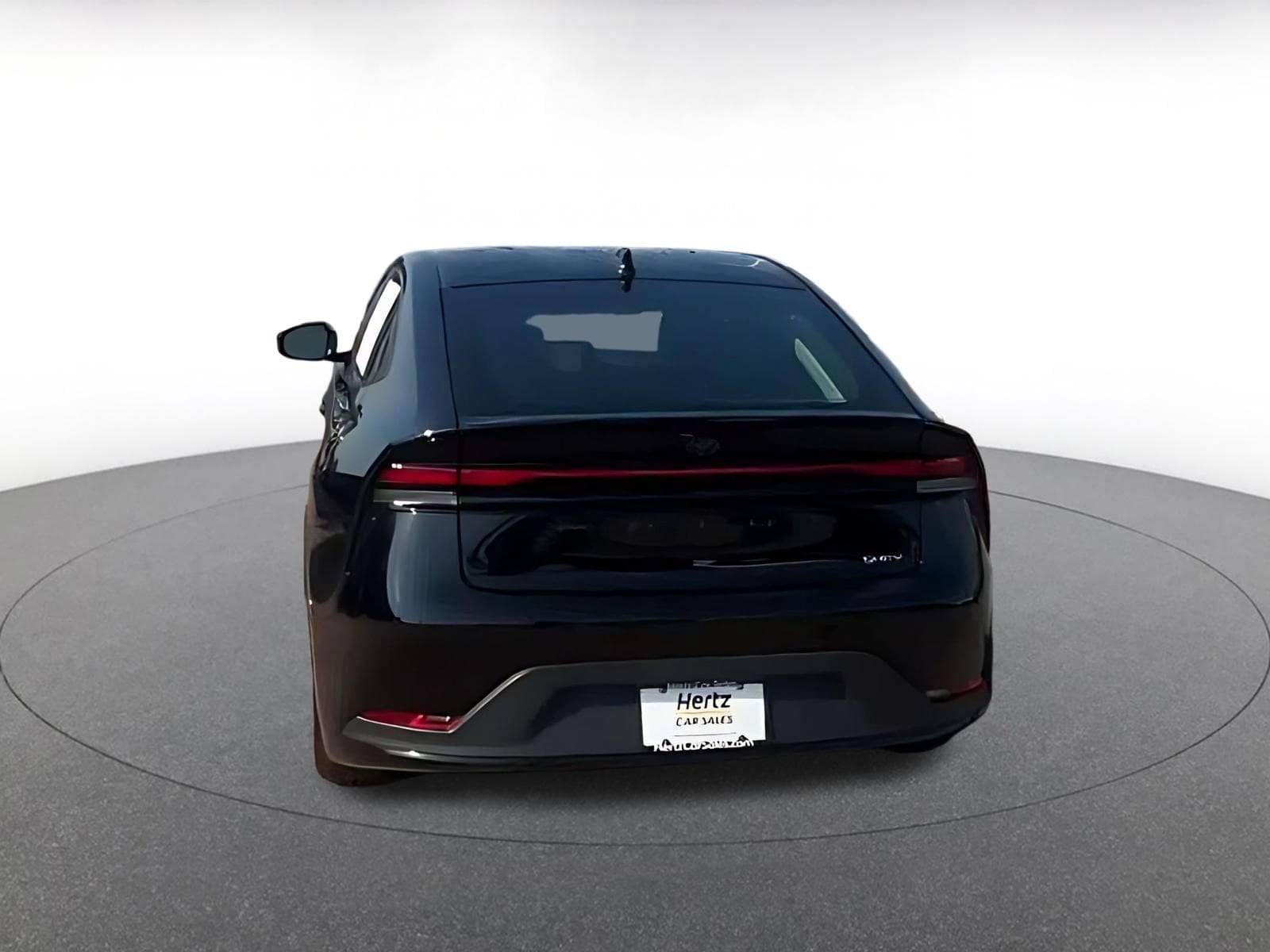 Thumbnail: 2024 Toyota Prius - 10