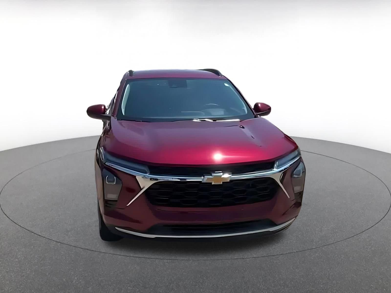 Thumbnail: 2025 Chevrolet Trax - 4