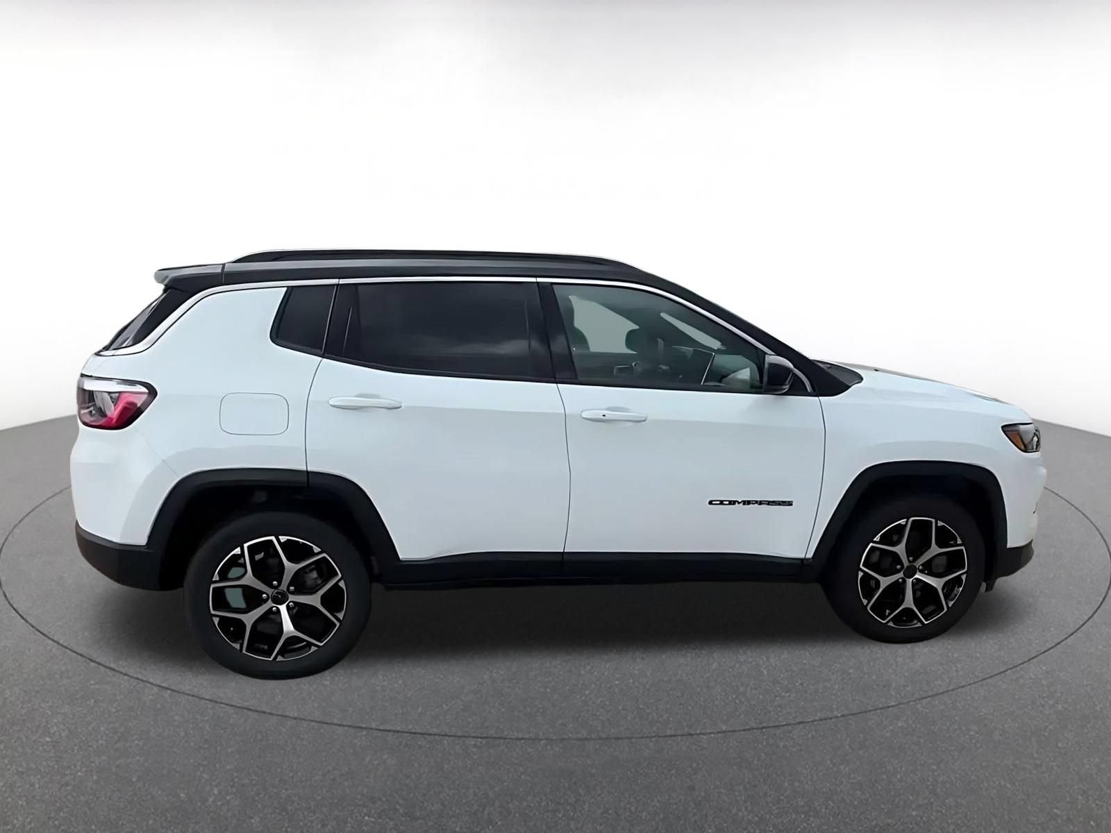 Thumbnail: 2025 Jeep Compass - 15