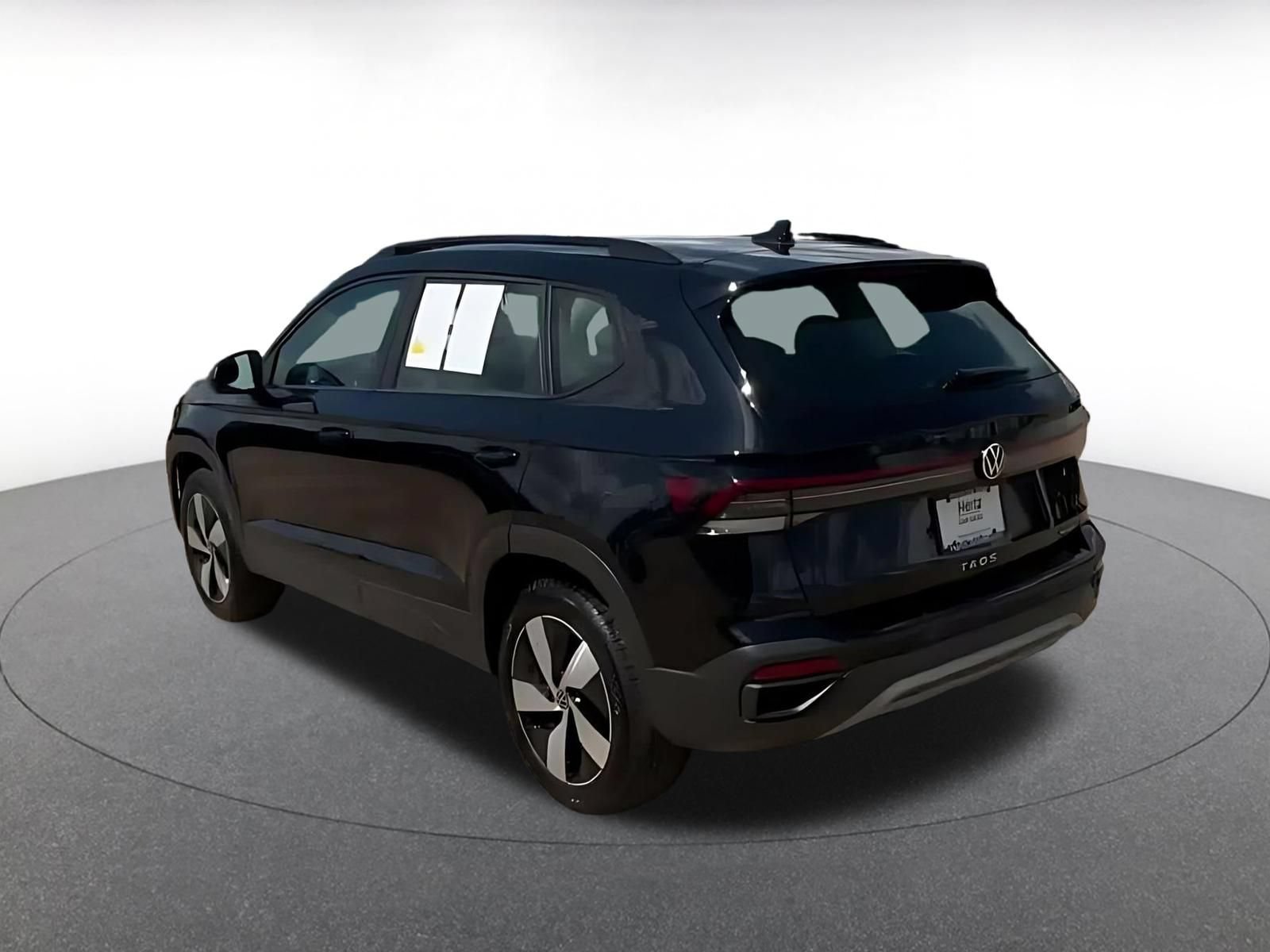 Thumbnail: 2026 Volkswagen Taos - 9