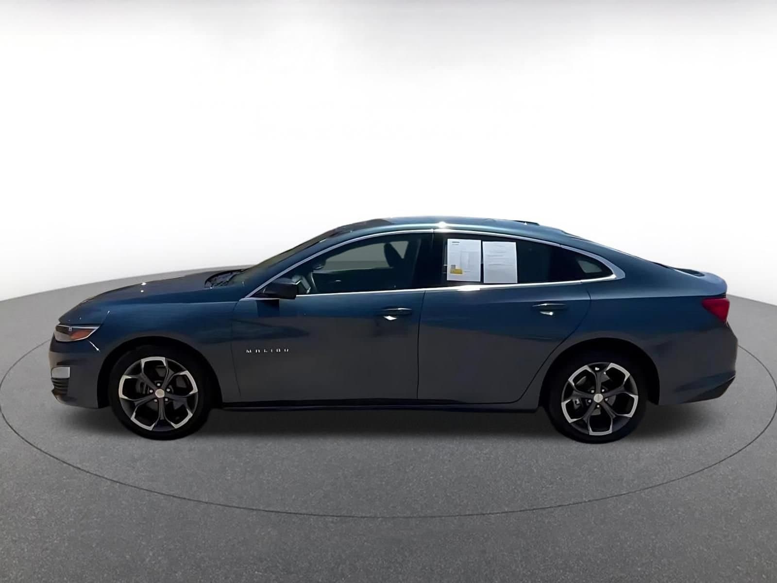 Thumbnail: 2024 Chevrolet Malibu - 9