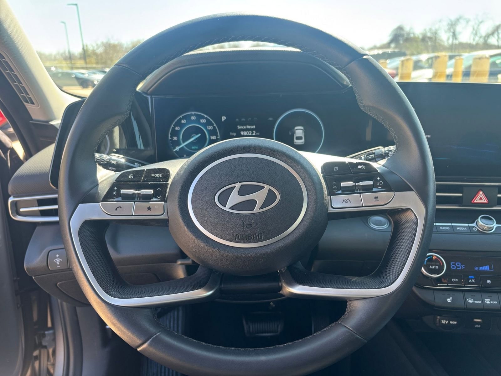 Thumbnail: 2025 Hyundai Elantra - 27