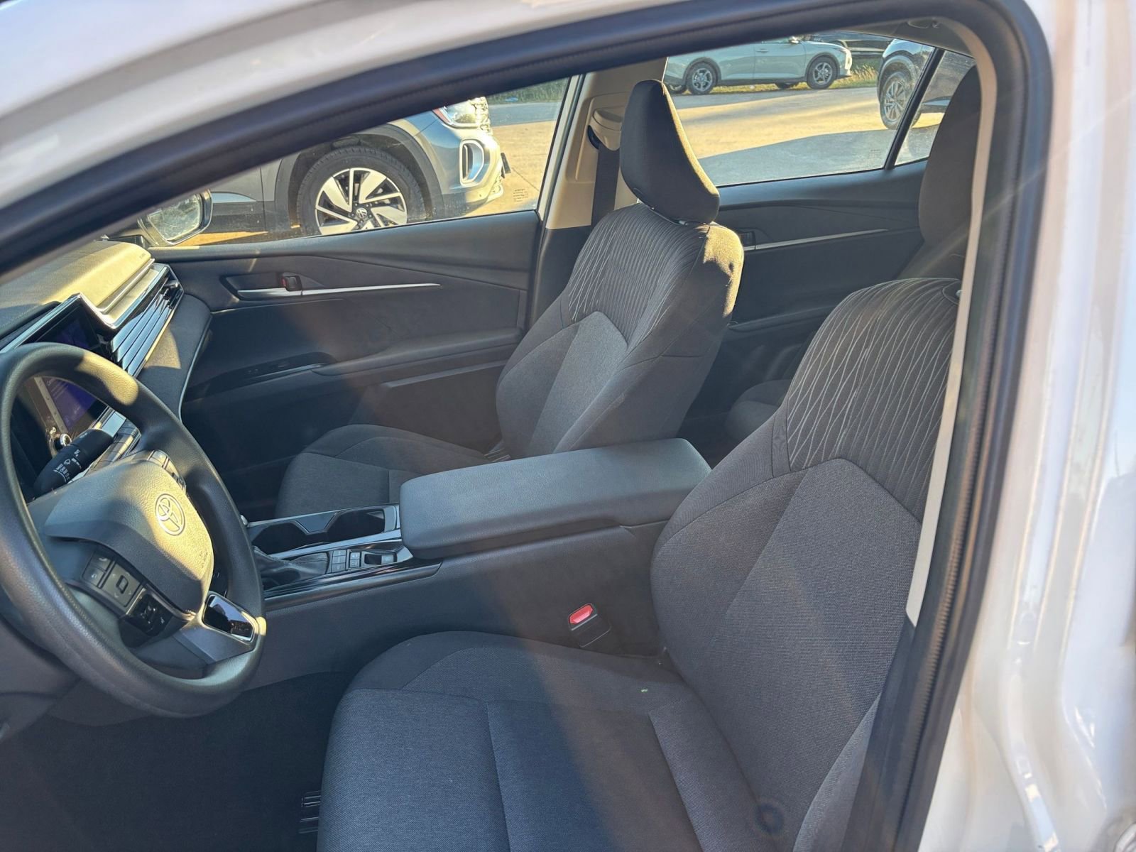 Thumbnail: 2025 Toyota Camry - 24