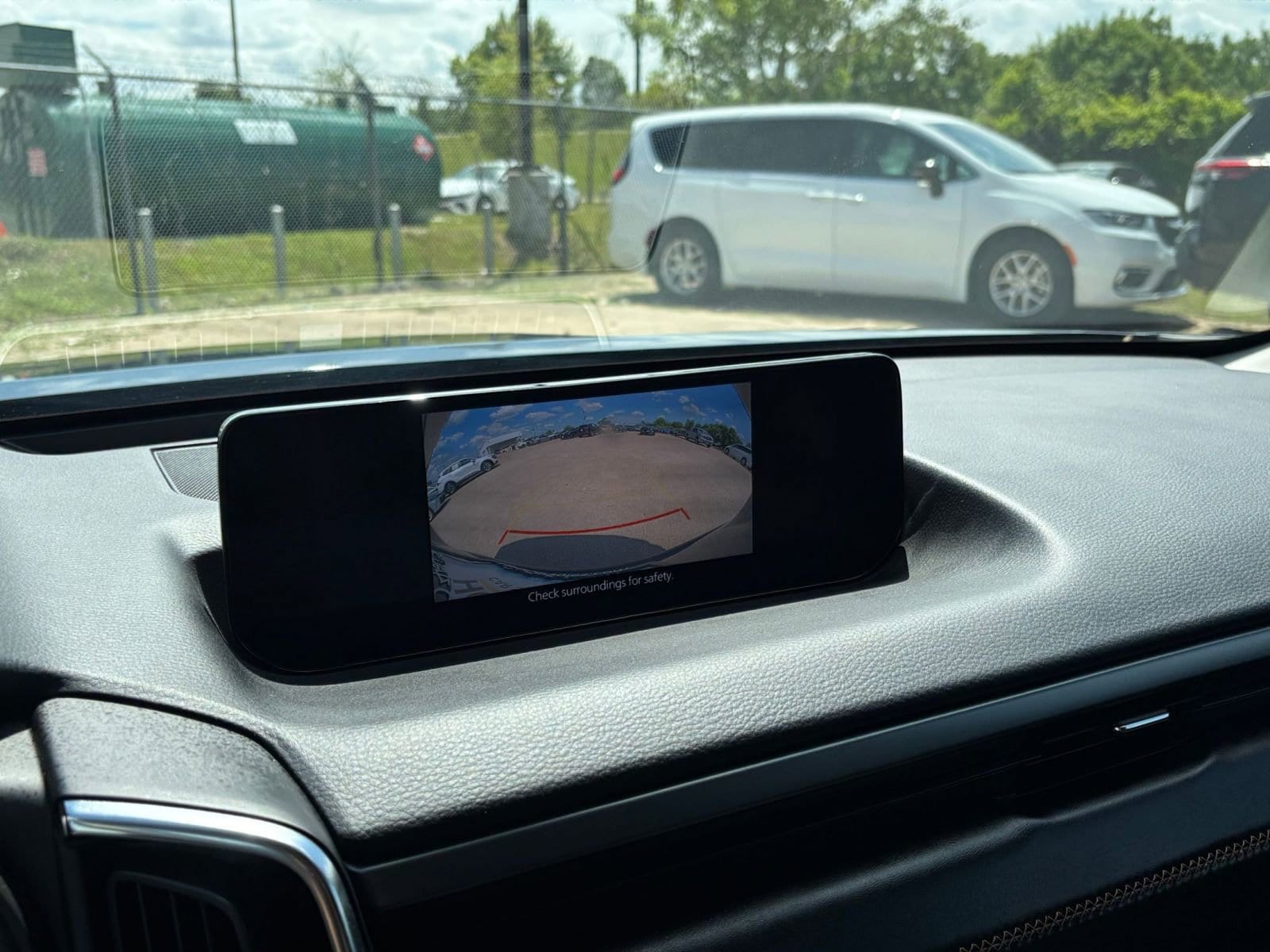 Thumbnail: 2025 Mazda CX-50 - 25