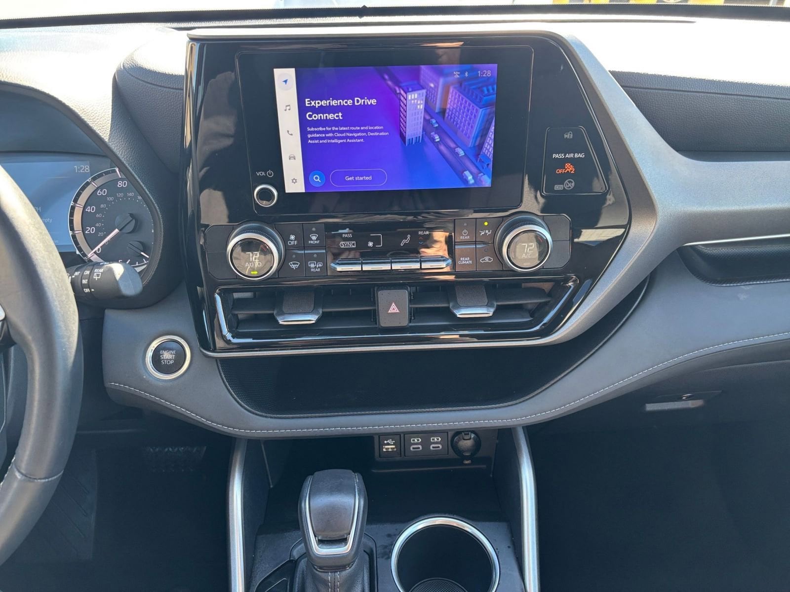 Thumbnail: 2025 Toyota Highlander - 20