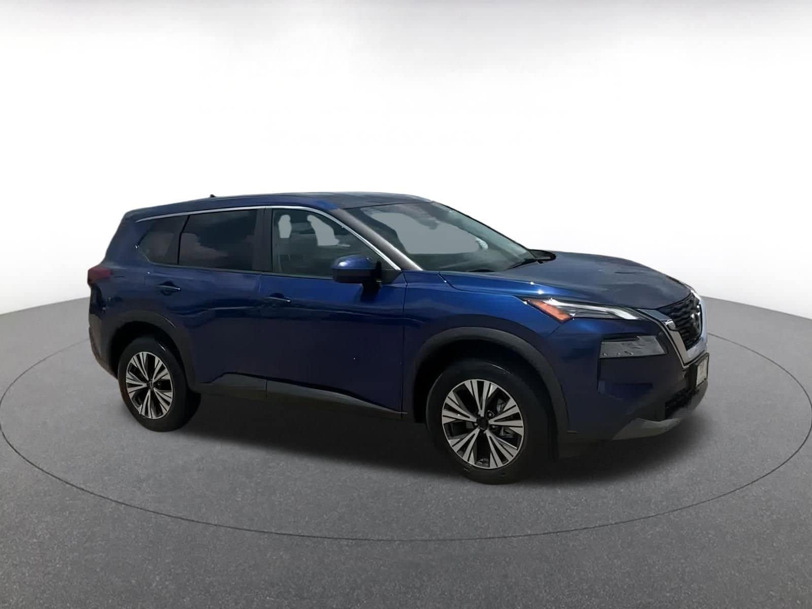 2023 Nissan Rogue SV 2