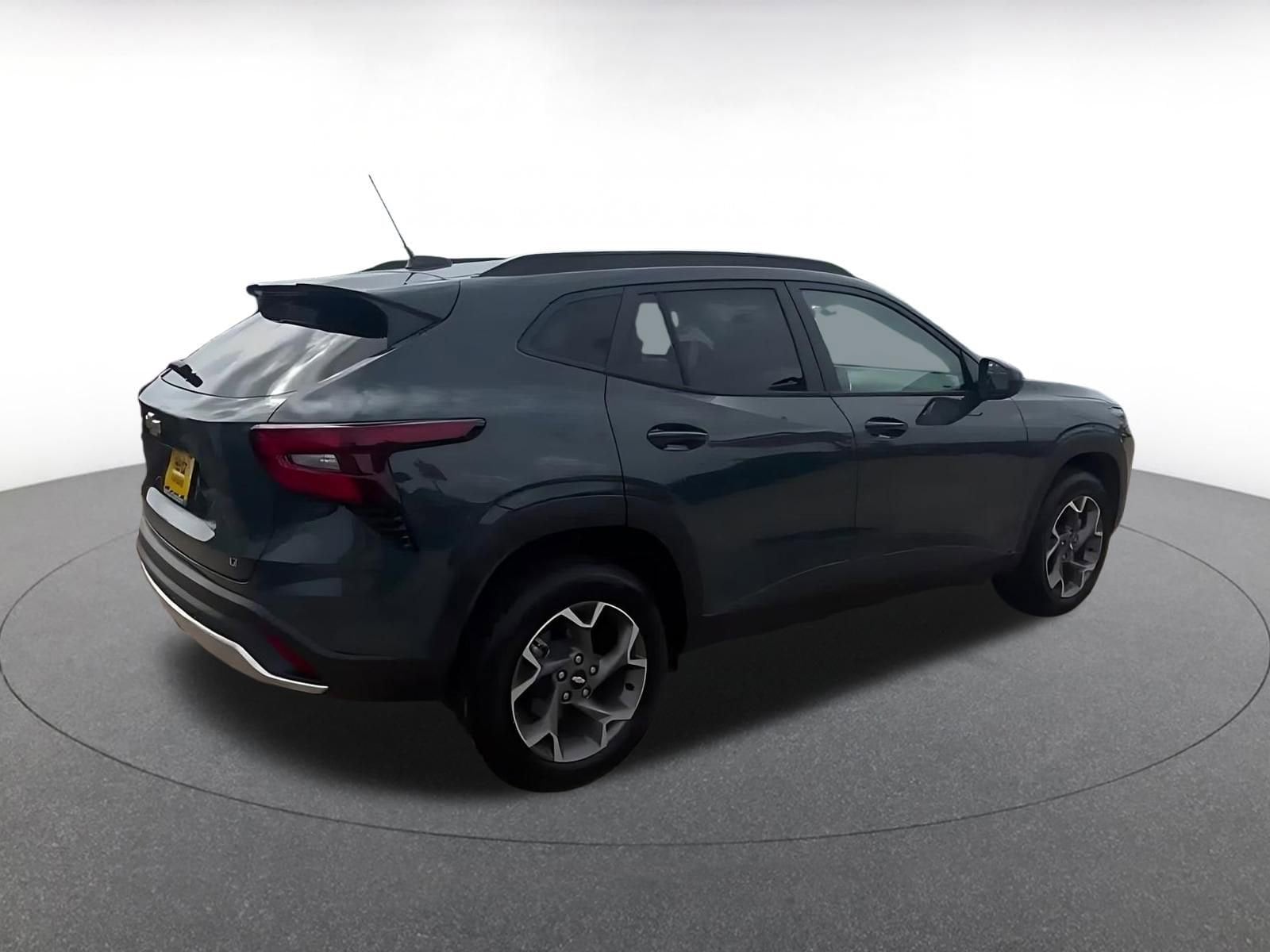 Thumbnail: 2025 Chevrolet Trax - 15