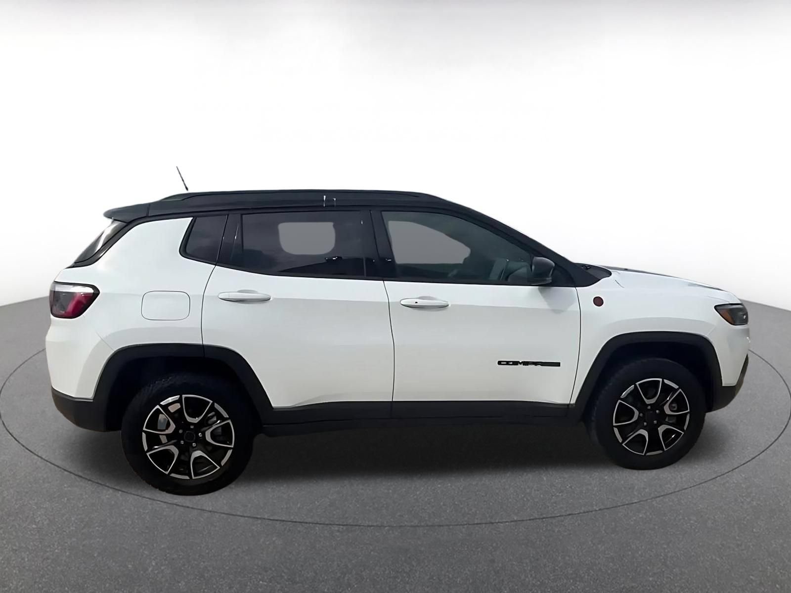 Thumbnail: 2025 Jeep Compass - 15