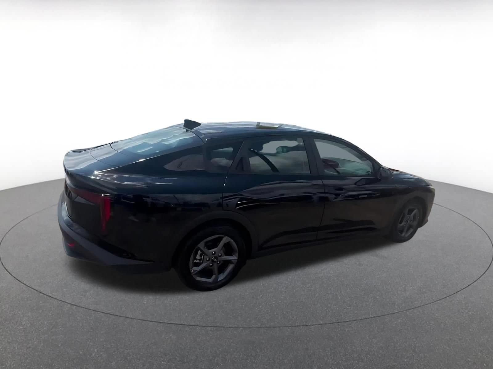 Thumbnail: 2025 Kia K4 - 14